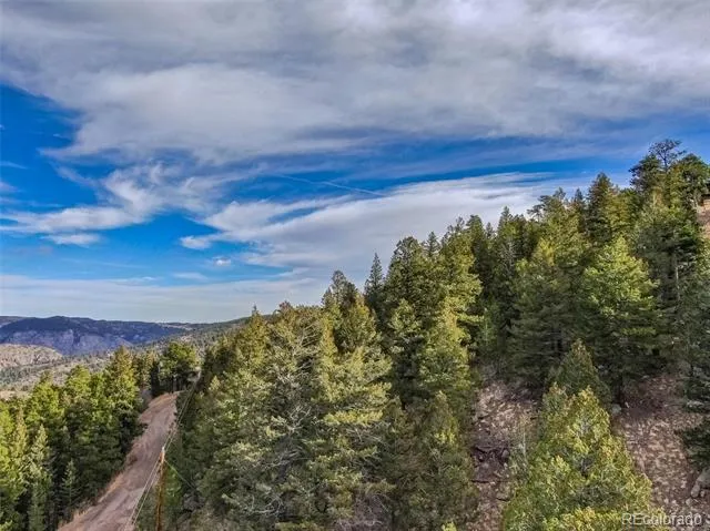 000 Upper Moss Rock Road Golden, CO 80401