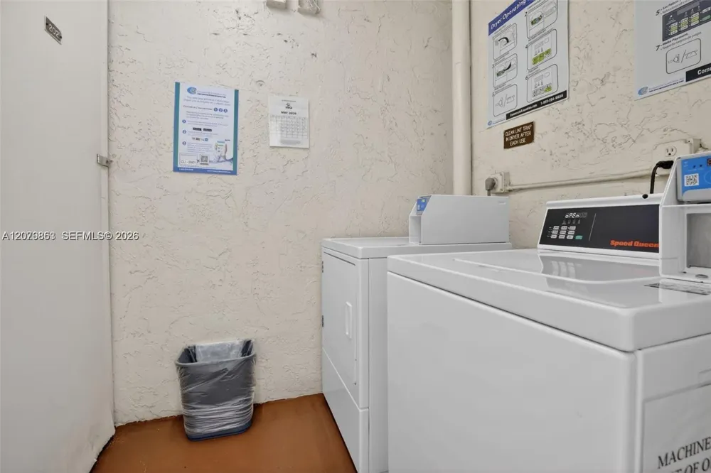 8941 S Hollybrook Blvd #205 Pembroke Pines, FL 33025