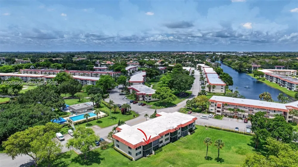 8941 S Hollybrook Blvd #205 Pembroke Pines, FL 33025