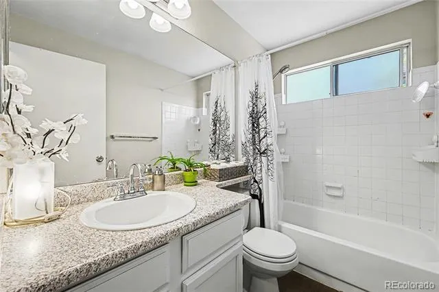 19603 E 42nd Avenue Denver, CO 80249