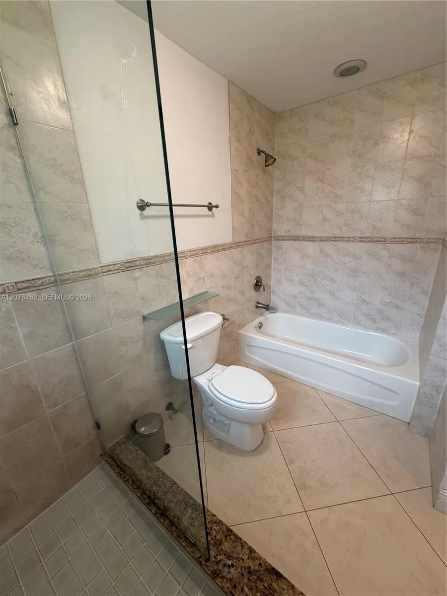250 NE 87th St El Portal, FL 33138