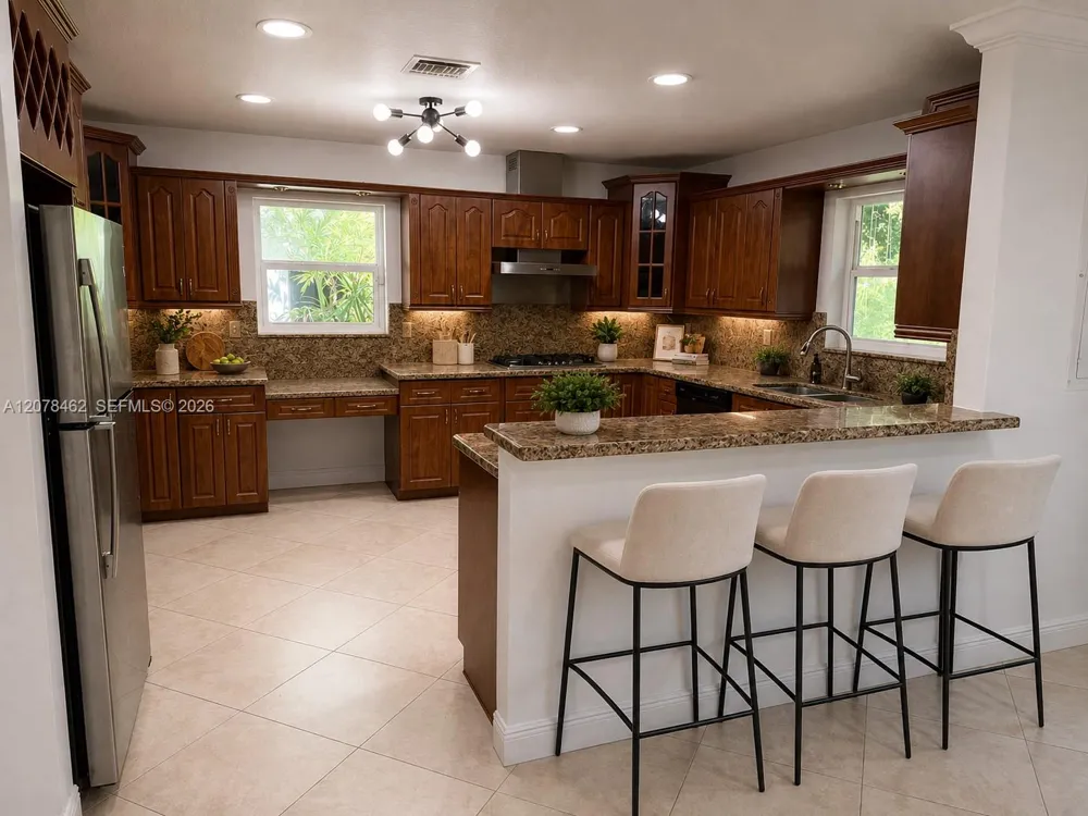 250 NE 87th St El Portal, FL 33138