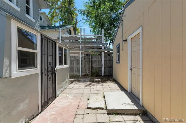 2707 Downing Street Denver, CO 80205