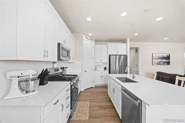 9239 Uravan Court Commerce City, CO 80022