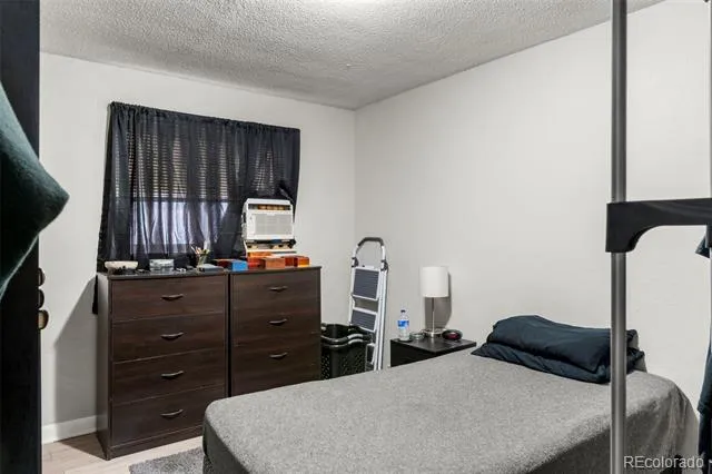 1129 Akron Street Aurora, CO 80010
