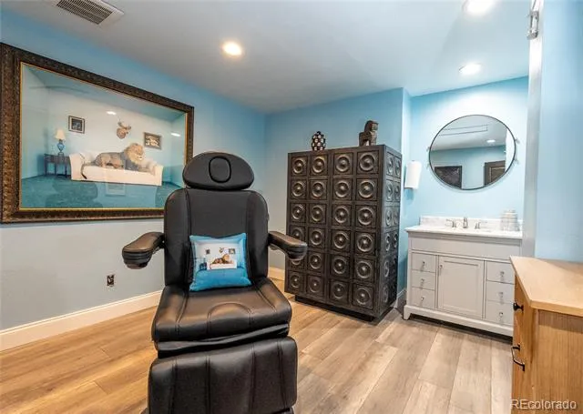 6690 S Broadway Littleton, CO 80121
