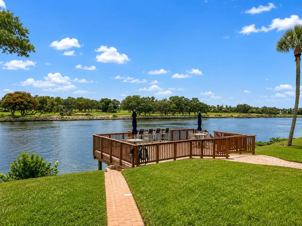 308 Golfview Road #405 North Palm Beach, FL 33408