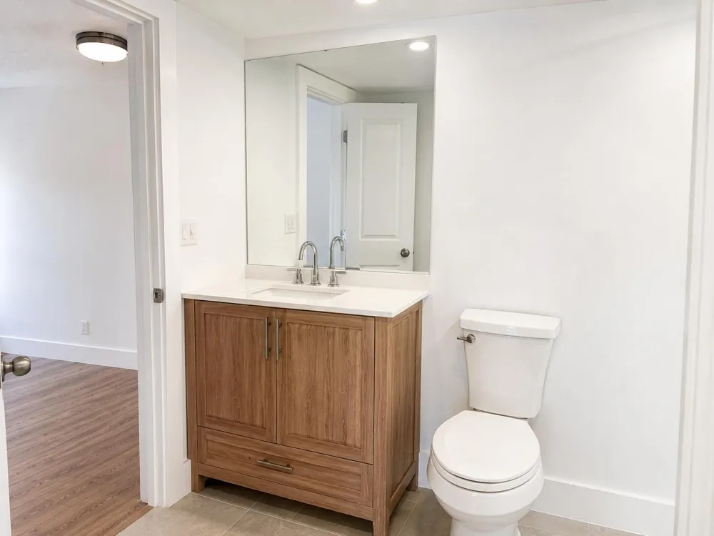 308 Golfview Road #405 North Palm Beach, FL 33408