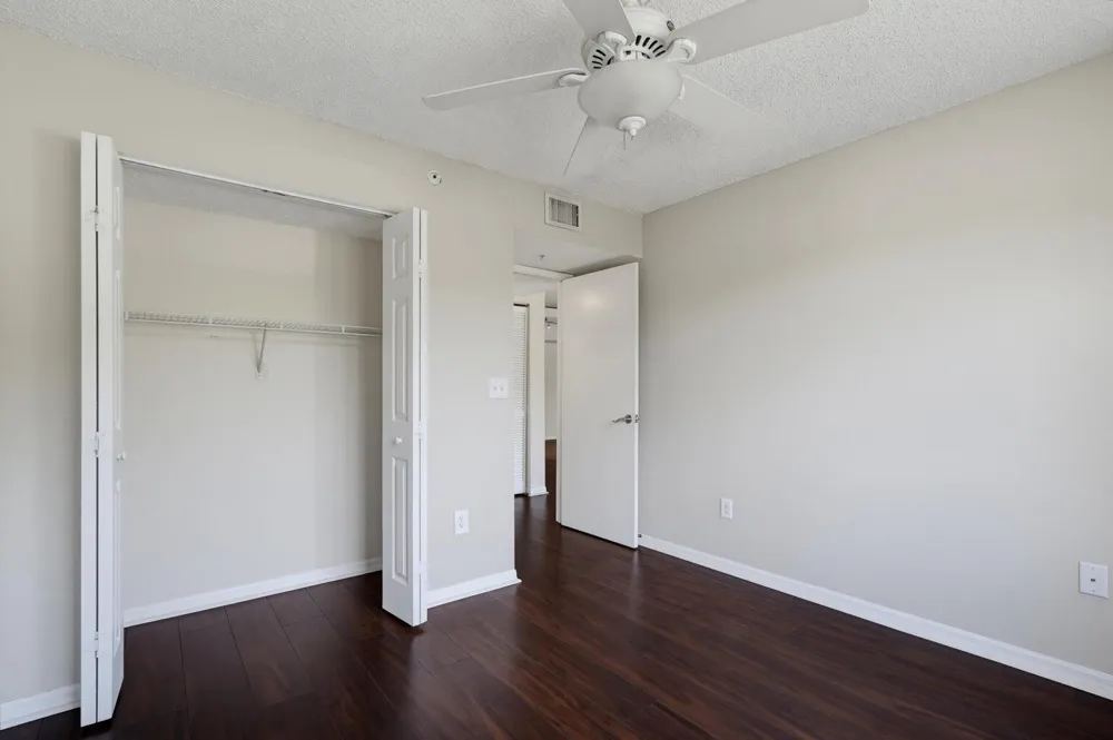 400 CRESTWOOD COURT #417 Royal Palm Beach, FL 33411