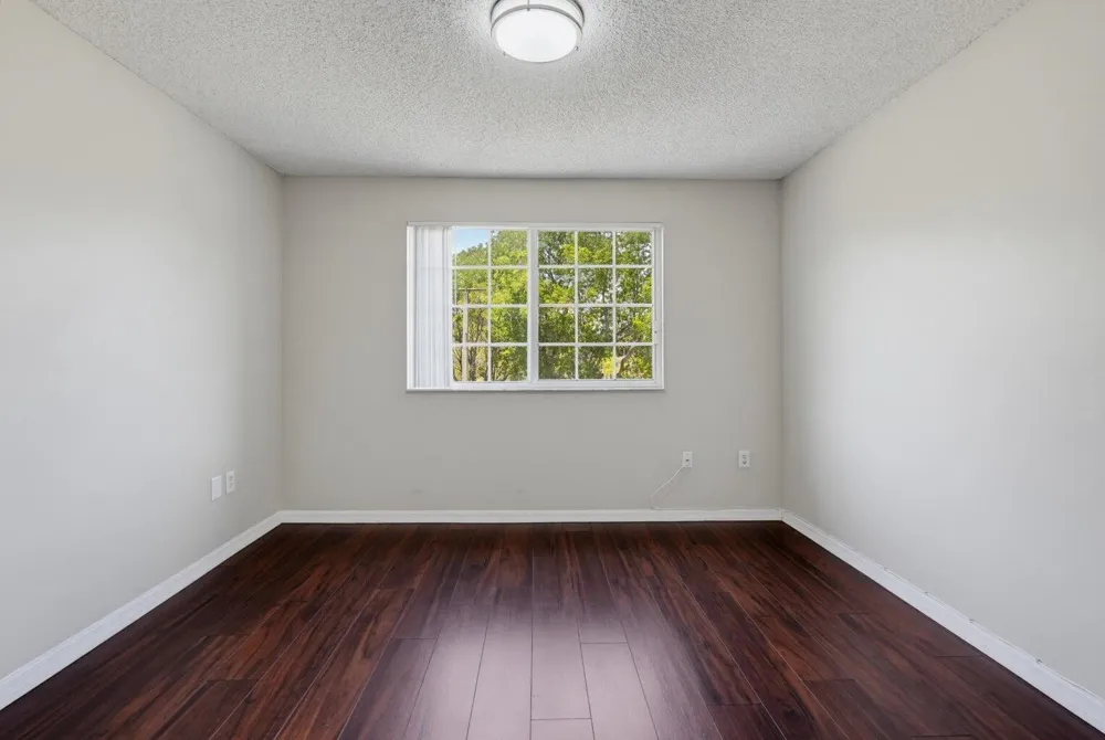 400 CRESTWOOD COURT #417 Royal Palm Beach, FL 33411