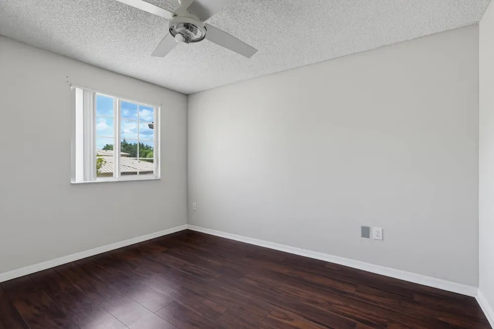 400 CRESTWOOD COURT #417 Royal Palm Beach, FL 33411