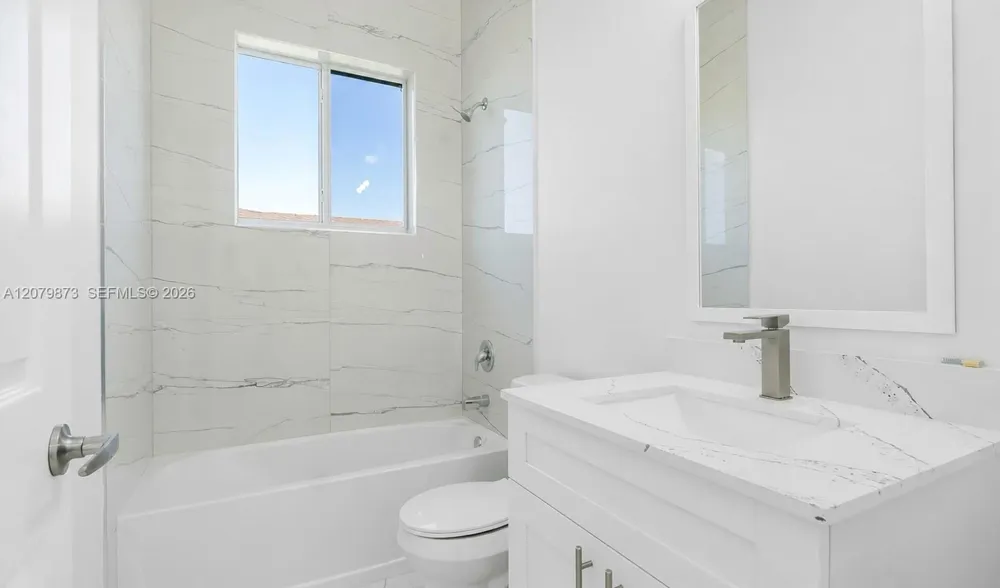 1036 CAPETOWN Lehigh Acres, FL 33974