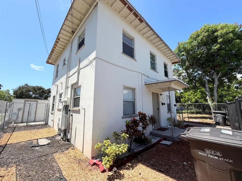 1010 Grant Street West Palm Beach, FL 33407