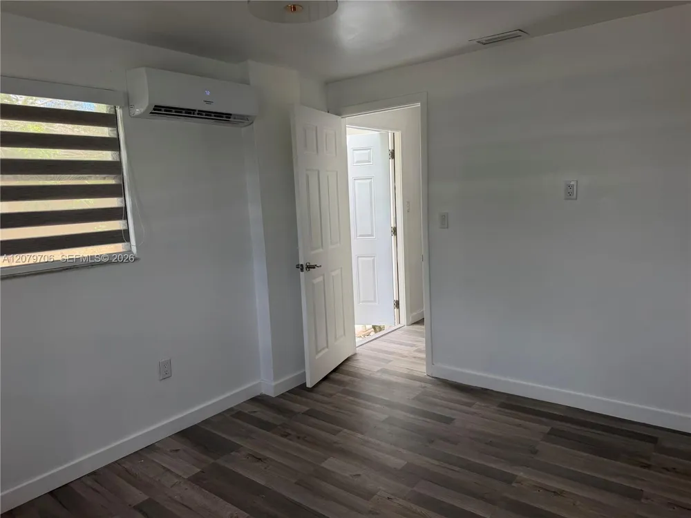 6871 SW 37th St #A Miami, FL 33155