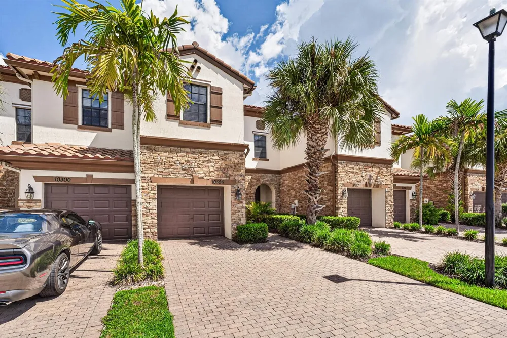 10306 WELLINGTON PARC DRIVE Wellington, FL 33449
