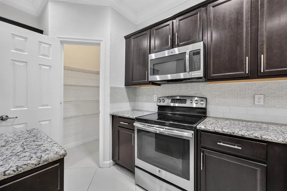 10306 WELLINGTON PARC DRIVE Wellington, FL 33449