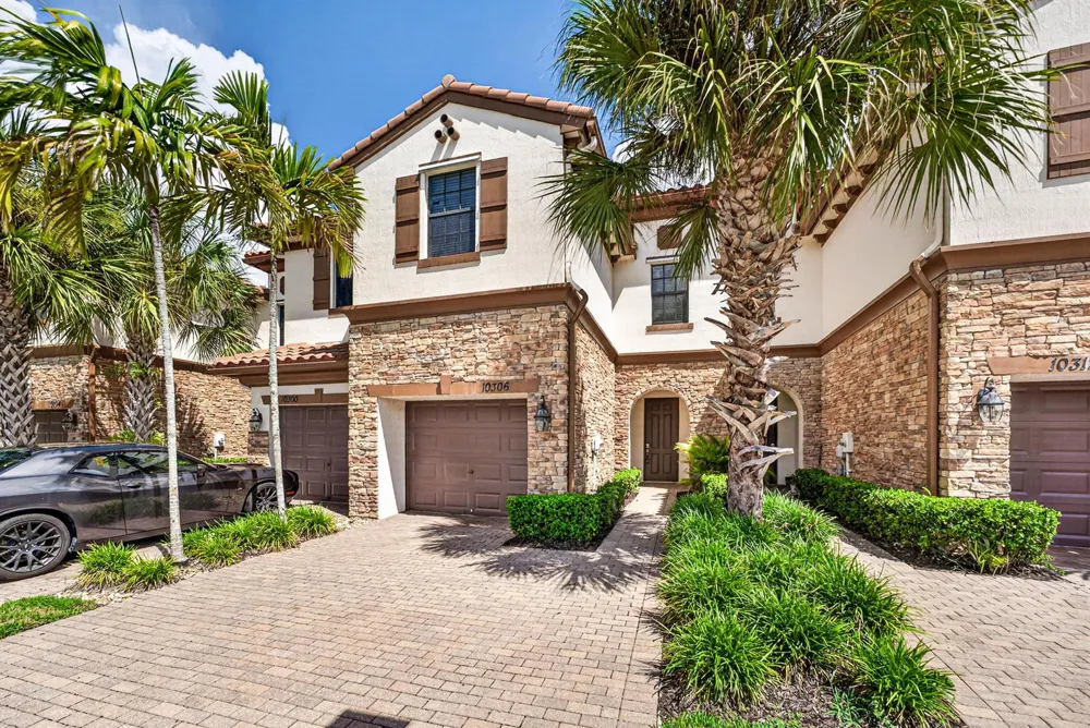 10306 WELLINGTON PARC DRIVE Wellington, FL 33449
