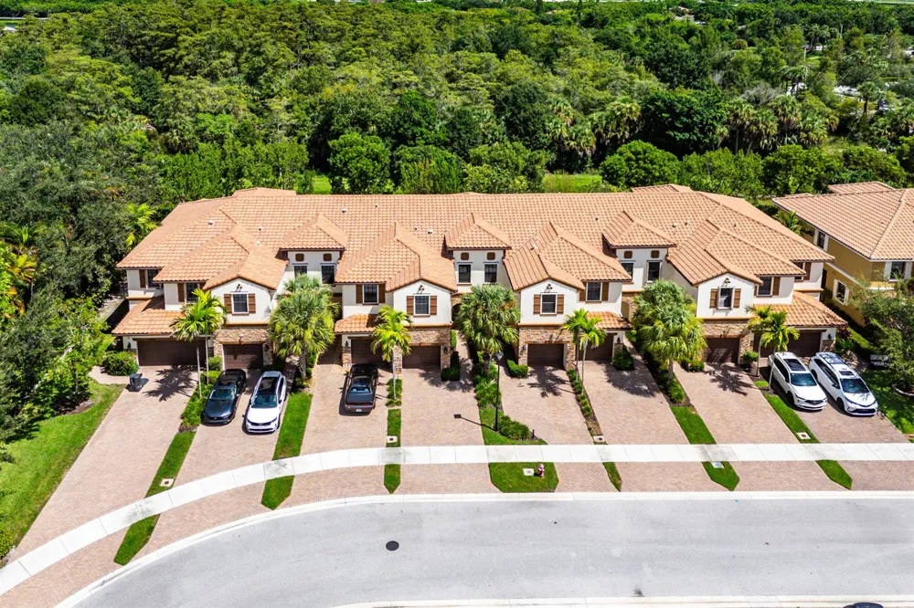 10306 WELLINGTON PARC DRIVE Wellington, FL 33449
