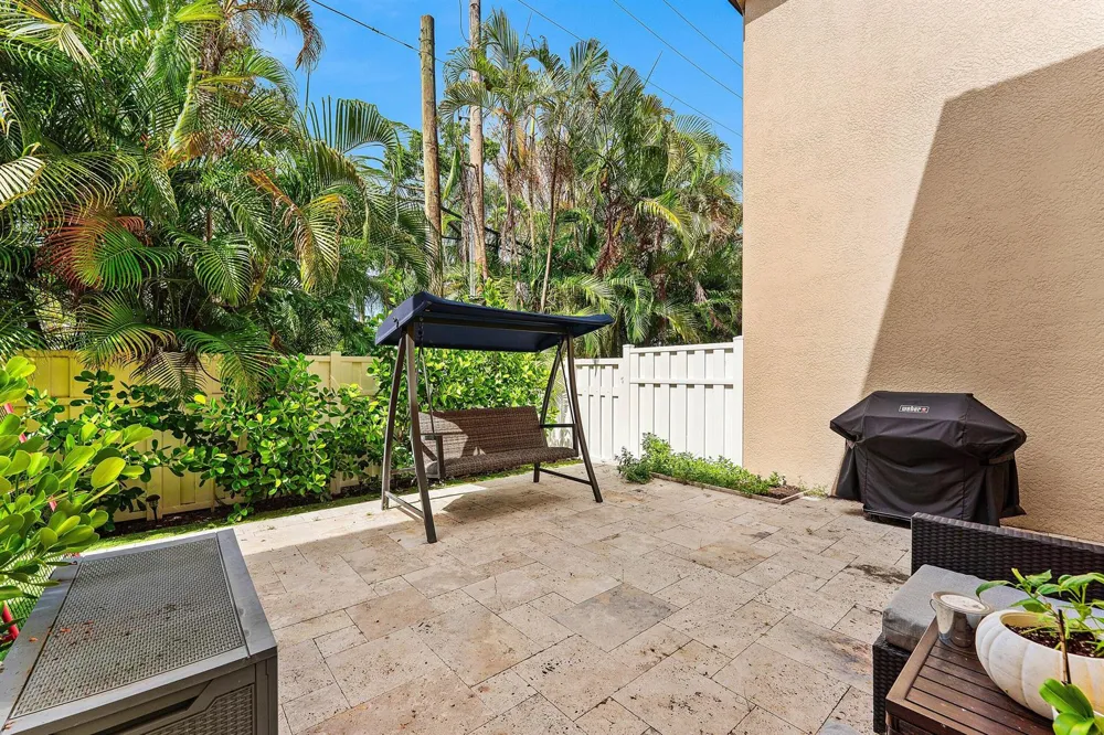 115 VIA POINCIANA LANE Boca Raton, FL 33487