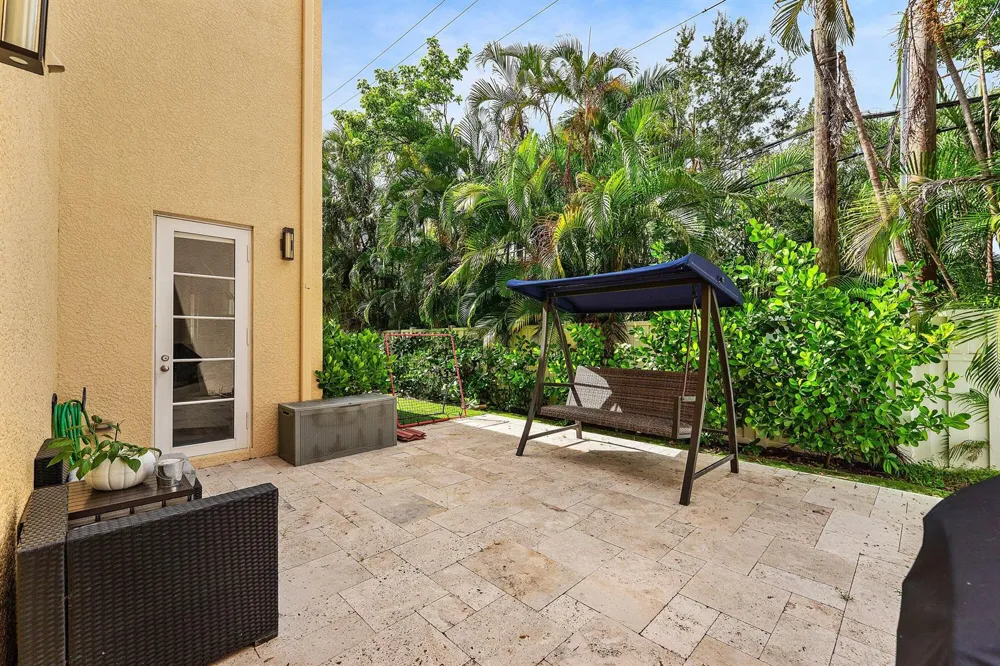 115 VIA POINCIANA LANE Boca Raton, FL 33487