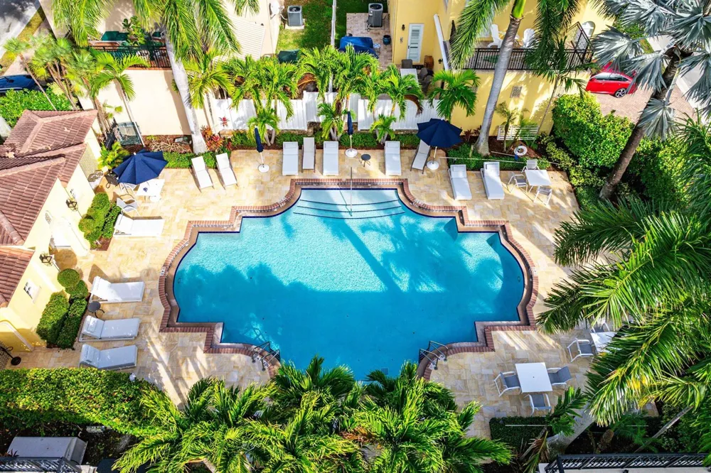 115 VIA POINCIANA LANE Boca Raton, FL 33487