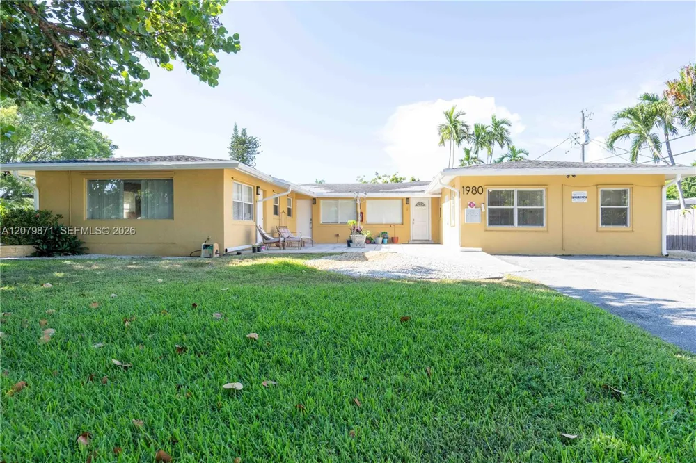 1980 NE 38th St #3 Oakland Park, FL 33308
