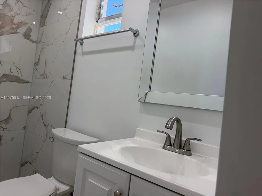 2725 SW 82 Avenue #A Miami, FL 33155