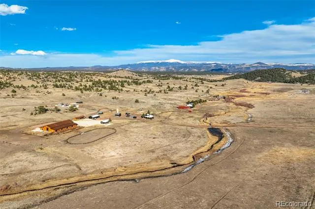10589 County Road 102 Guffey, CO 80820
