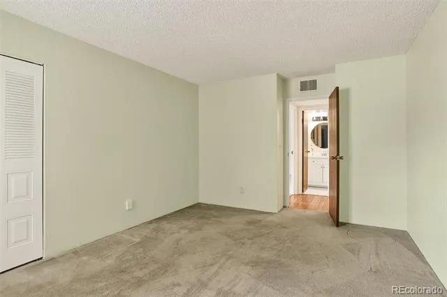 3322 S Ammons Street #101 Lakewood, CO 80227