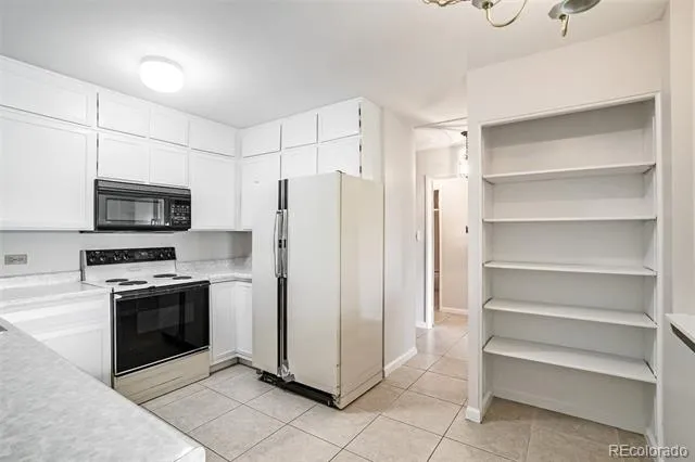 690 S Alton Way #6A Denver, CO 80247