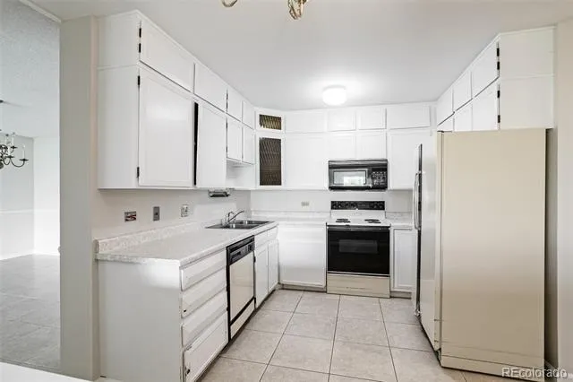690 S Alton Way #6A Denver, CO 80247
