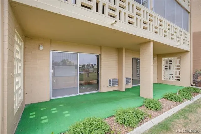 690 S Alton Way #6A Denver, CO 80247