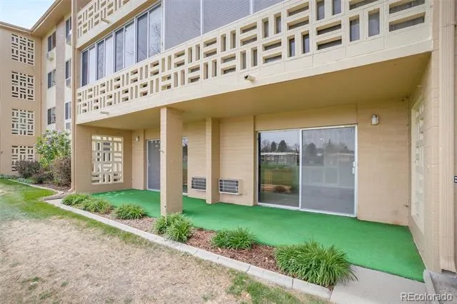 690 S Alton Way #6A Denver, CO 80247