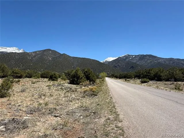 3231 Camino Del Rey Crestone, CO 81131