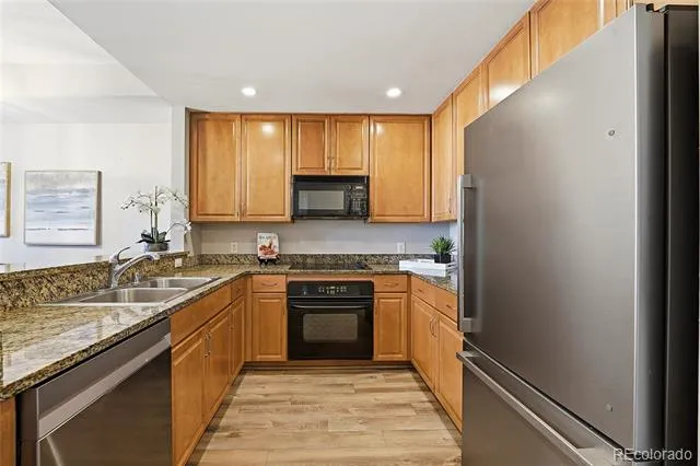 925 Lincoln Street #4E Denver, CO 80203