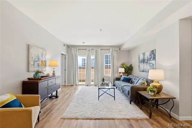 925 Lincoln Street #4E Denver, CO 80203