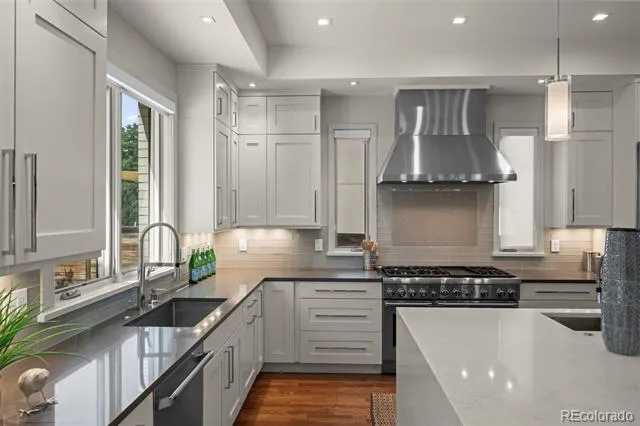 6956 E Archer Place Denver, CO 80230