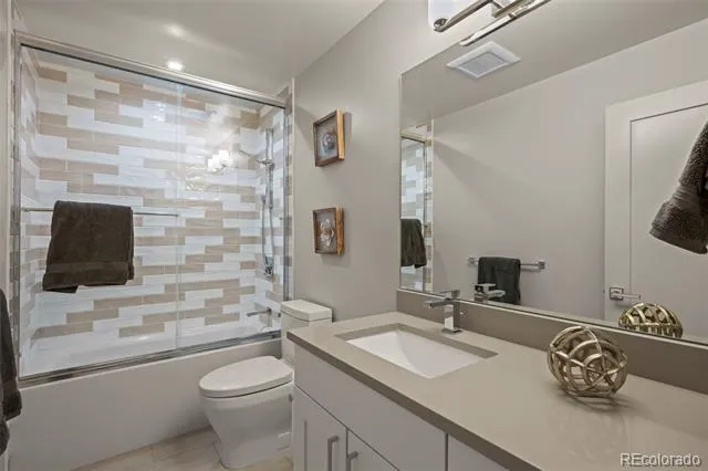 6956 E Archer Place Denver, CO 80230