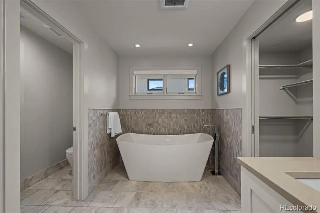 6956 E Archer Place Denver, CO 80230