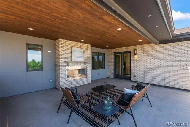 6956 E Archer Place Denver, CO 80230