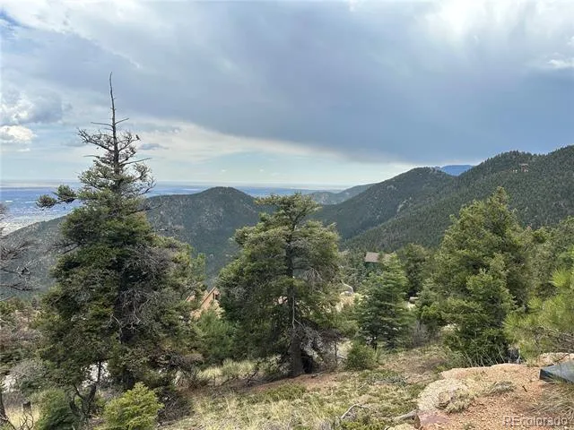 275 Upper Vista Road Manitou Springs, CO 80829