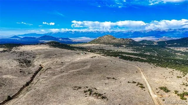 705 Riggs Road Westcliffe, CO 81252