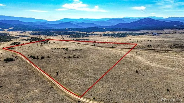 705 Riggs Road Westcliffe, CO 81252
