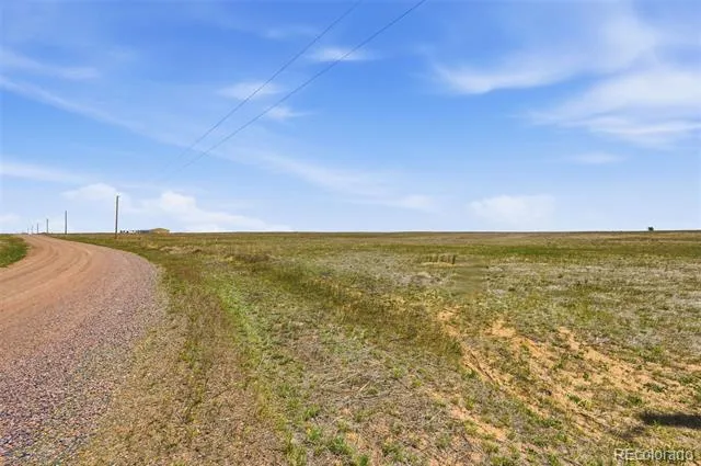 8 Timberlake Court Byers, CO 80103