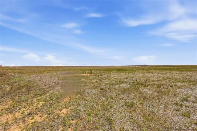 8 Timberlake Court Byers, CO 80103