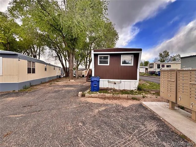 220 Mount View Lane Colorado Springs, CO 80907