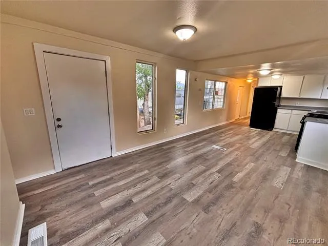 220 Mount View Lane Colorado Springs, CO 80907