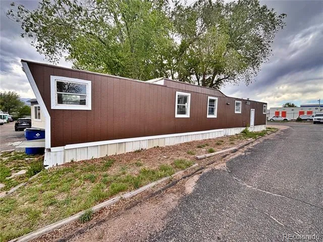 220 Mount View Lane Colorado Springs, CO 80907