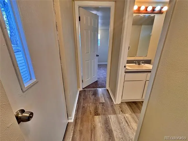 220 Mount View Lane Colorado Springs, CO 80907