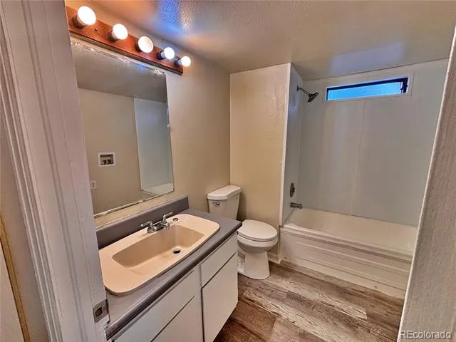 220 Mount View Lane Colorado Springs, CO 80907